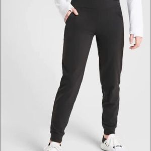 Athleta Girl Powervita Jogger Black Small